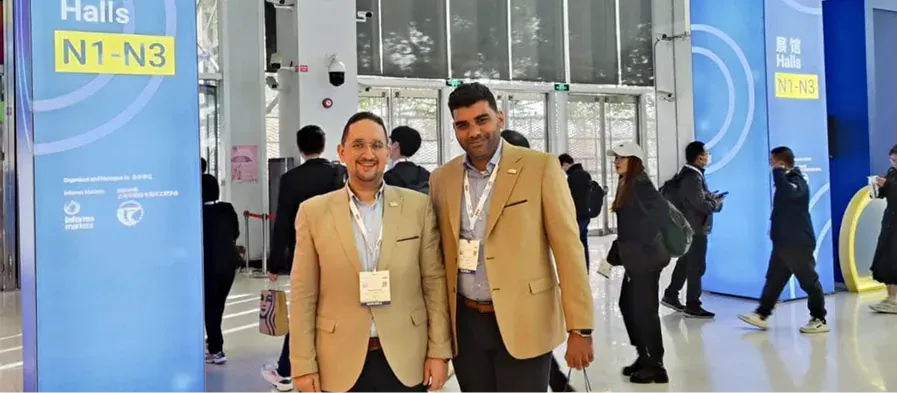 Golden Ocean representatives meeting at a maritime trade show